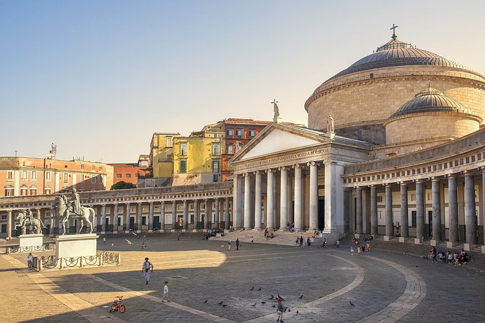 Naples in a Day Tour, with Context