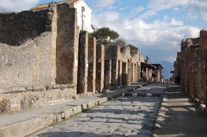 Full-Day Pompeii Day Trip from Naples with Skip-the-Line Tickets