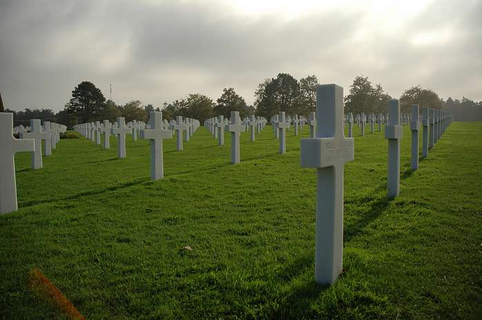 Full-Day D-Day and Normandy Beaches Day Trip from Paris