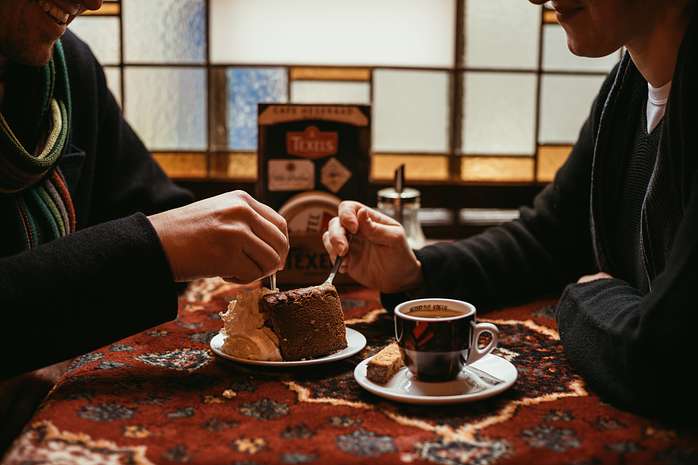 Amsterdam Food Tour: Dutch Beer and Cuisine