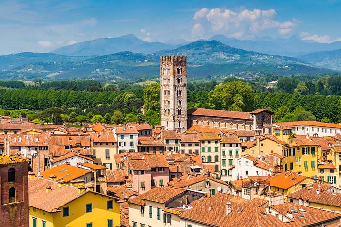 Introduction to Lucca Tour with Guinigi Tower