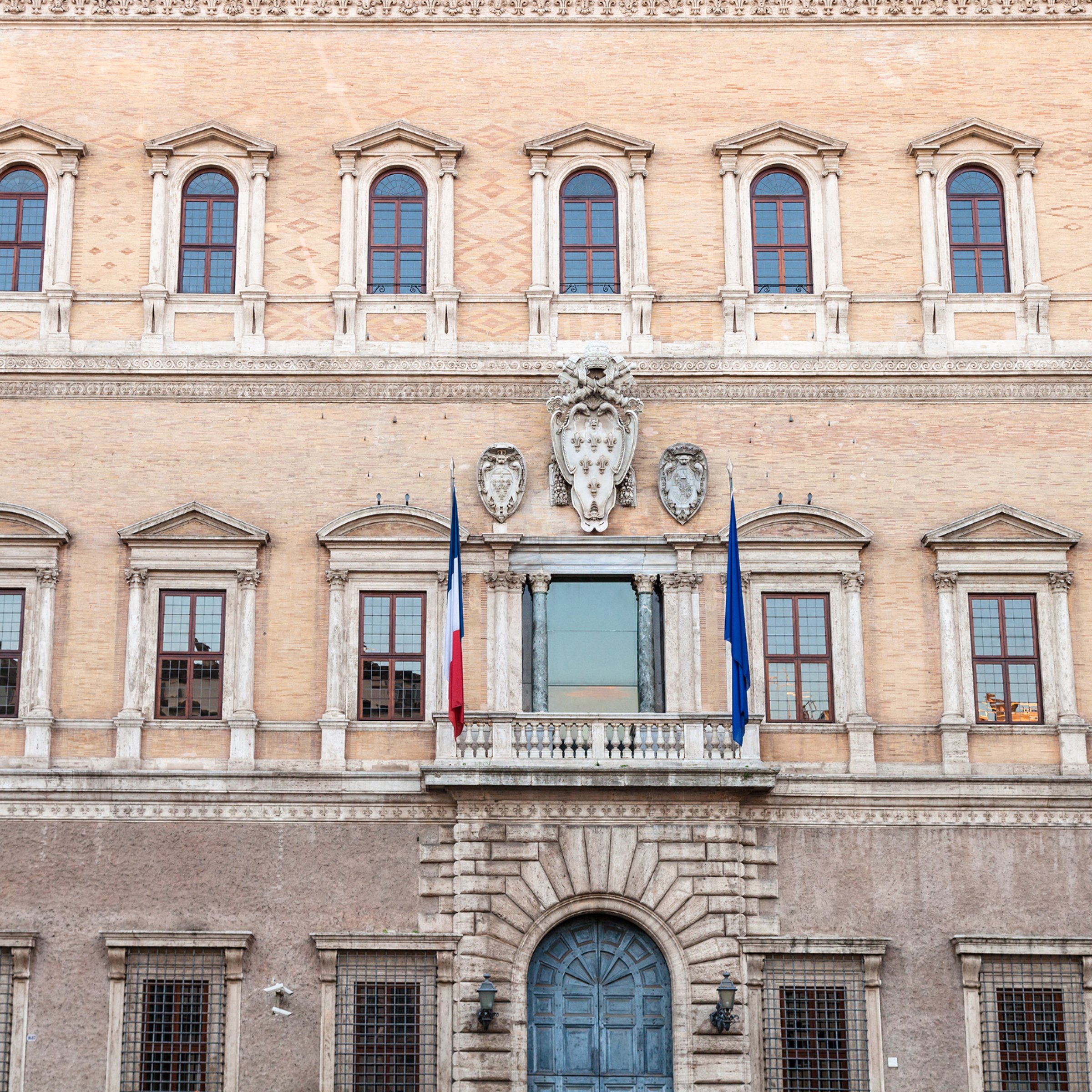 palazzo farnese tours