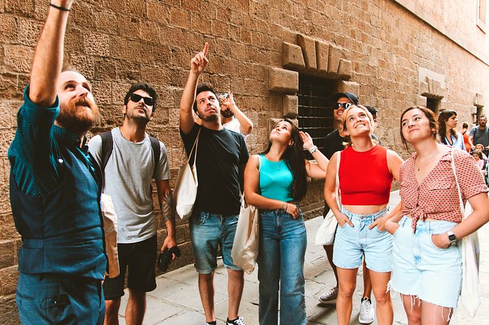 Barcelona Welcome Tour: Sites & Insights
