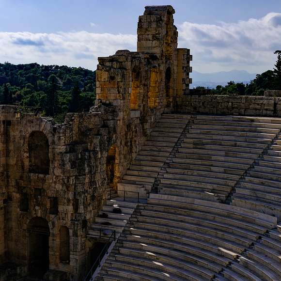 acropolis walking tour