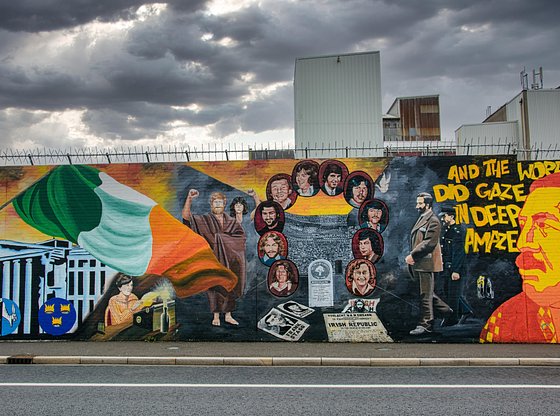 Belfast History Tour: The Troubles & Peace