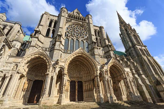 Half-Day Chartres Cathedral Day Trip from Paris