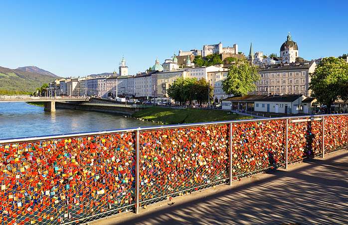 Introduction to Salzburg Tour with Mirabell Palace